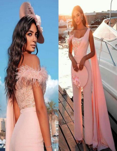 Monos de plumas rosadas únicos de moda Vestido de fiesta Un hombro Con lentejuelas Hasta el suelo Vestidos formales Ropa de fiesta por la noche G8271381