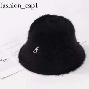 À la Mode Polyvalent Kangol Kangourou Dôme Pêcheur Hommes Et Femmes Universel Hiver Chaud Chapeau en Peluche Cent Froid Coloré Jardin Ferme Tête Chaude Montée Bonnet Bonnet 92