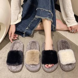 Modieuze dragende woede slippers vrouwen oversized home isolatie bovenste otter konijn haar slippers voor vrouwen 231219 5
