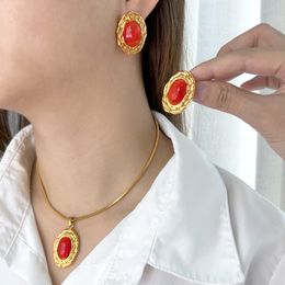 Chaîne serpent carrée pour femmes à la mode, collier en acier titane en pierre d'oeil de tigre, ensemble de bijoux pendentif en pierre de pin rouge tendance de niche