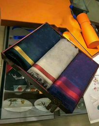 Bufandas cuadradas grandes de moda para mujer 4 estaciones de bufandas de chal de lana de seda de alta calidad versátiles 140140 cm sin caja2931359