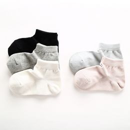 Calcetines deportivos de diseñador para hombre y mujer a la moda Calcetines de diseñador para hombre y mujer