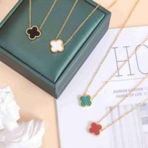 Mode nouveau collier de créateur de luxe pour femmes mode fleur trèfle pendentif Cleef bijoux collier en or 18 carats -2