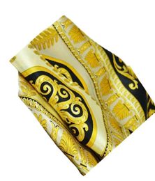 Fashionfaamde stijl 100 zijden sjaals voor vrouw en mannen Solid Color Gold Black Neck Print Soft Fashion Shawl Women Silk Scarf Squ7775559