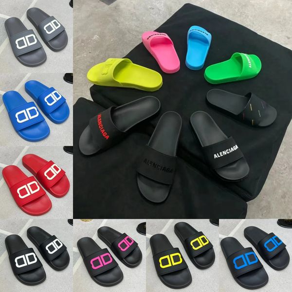 Moda Confort Sandalias de diseñador Zapatilla para hombre Zapatilla para mujer Zapatos negros Logotipo estéreo de lujo Sandalias de verano Zapatillas de playa Pisos Tamaño EUR 36-45