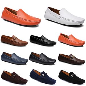 Modes Cuir Doudou Hommes Casual Drivings Chaussures Semelle souple respirante Light Tan Noirs Navys Blancs Bleu Argent Jaune Gris Chaussures All-Match Paresseux Transfrontalier