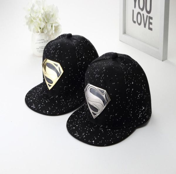 Fashionhe Designer de haute qualité Nouveau Superman Baseball Hat Couple Metal Iron Plate Plat Edge Hip Hop Hat7288047