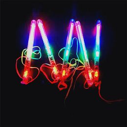 Snelle verzending 300 stks Multicolor Light-up Knipperend Rave Sticks LED Knipperende Strobe Wands Concerten Party Glow Stick met goede kwaliteit