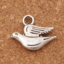 Fat Peace Dove Flying Charm Beads 100pcs Lot Pendientes de plata antigua