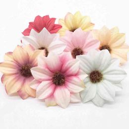 Faux Floral Greedery 30pcs 6cm Gerbera Flor artificial Decoración de álbumes de recortes Accesorios Correo Diy Cabeza barata Flores falsas J220906