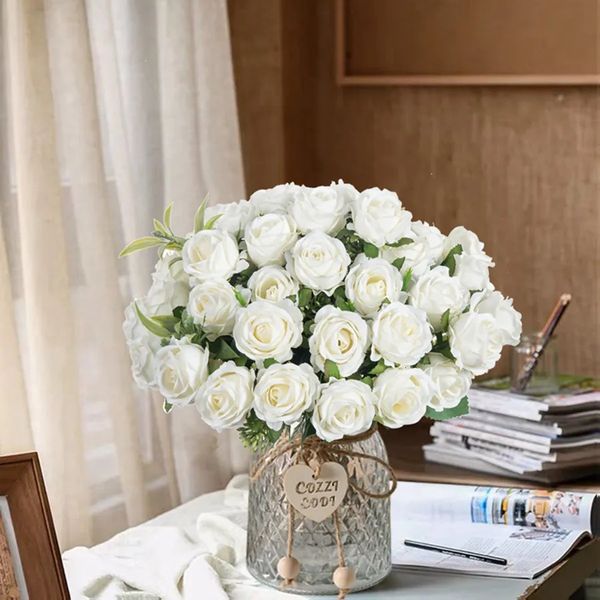 Faux Floral Verdure Fleur Artificielle Dix Têtes Soie Blanc Rose Bundle Clip Livre De Noël Mariage En Plein Air Garden Party Salle Familiale Vase Décoration 231130