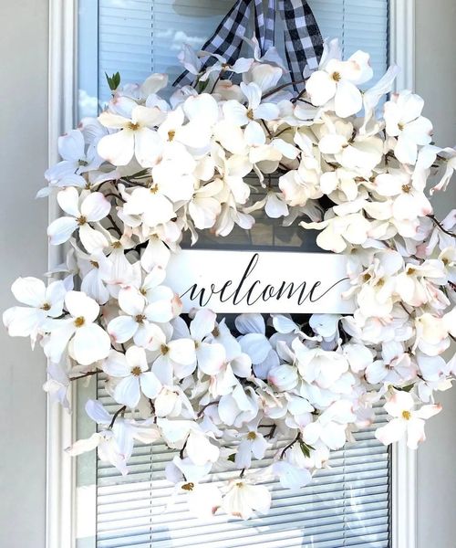 Imitación floral verde puerta de entrada puerta de entrada colgante cartel de bienvenida corona hecha a mano flor artificial blanca para Pascua corona blanca colgante decoración de pared 231123