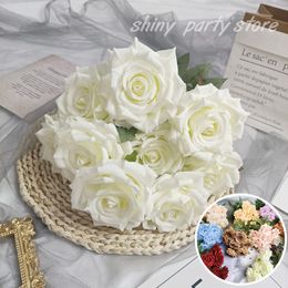 Faux Floral Verdure Simulé 9 Diamant Roses Fleurs Arrangement Coin De Mariage Rose Automne Rétro Blanc Coloré Artificielle Décor À La Maison 230713