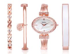 Faxina New Watch Bracelet Fashion Bracelet à quatre pièces Set Femmes039 Watch Light Luxury Wild Ladies Watch5311514