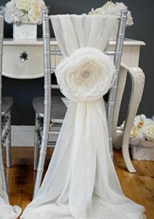 Branco Cadeira Sash para casamentos com Big 3D Flores Chiffon casamento delicado Decorações Chair Covers Acessórios do casamento frete grátis 2015