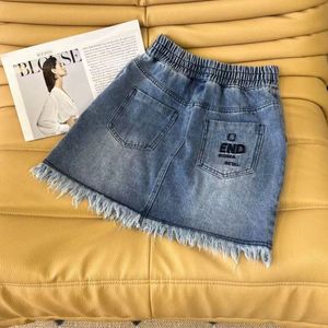 Fd Femmes Denim Jupe Courte Designer A 23ss Été Nouvelle Lettre Short De Broderie Jupe Taille Haute Lavé Bleu Jupes De Hanche