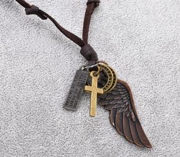 Collier d'ondes d'ange plume