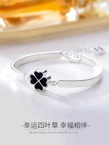 Bracelet Feerie van 999 Bracelet d'herbe à quatre feuilles en argent sterling pour filles 2023 Nouveau cadeau de la Saint Valentin solide