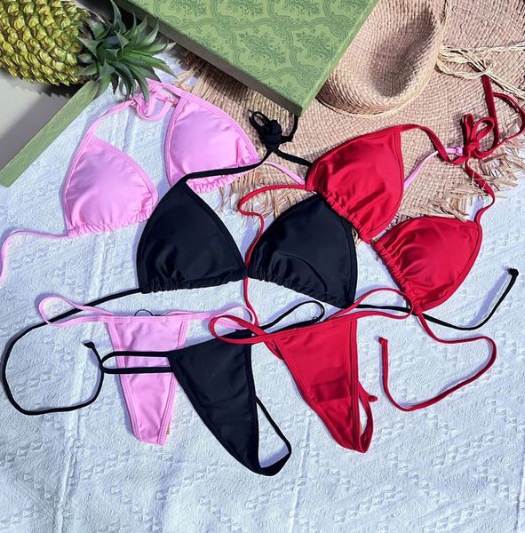 Femelle de bikinis en métal de la plage de la plage Thong Biquinis 2024 Marque Brésilienne micro bikini ensembles sexy deux pièces de maillot de bain maillot de bain de luxe avec tag rose rouge blanc noir