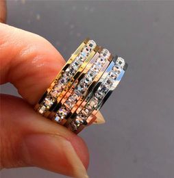 Weiblicher Kristall CZ Stein Ring Vintage Edelstahl Frauen Eheringe Mode Versprechen Gelbgold Verlobungsring9703858