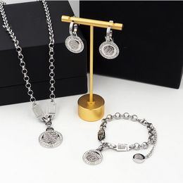 Femme conçue en laiton épais chaîne collier bracelet ensembles Grèce modèle Banshee Medusa Portrait Hiphop Punk anniversaire fête cadeaux concepteur bijoux MS6 --04