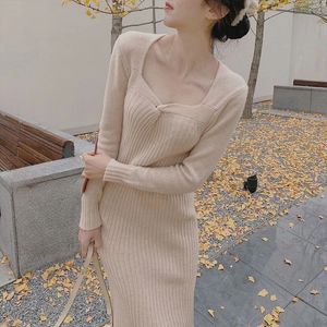Robe femme Robe solide tricot moulante Crochet longue Maxi col en V robes de soirée pour femmes à la mode Promotion coton vêtements 231229