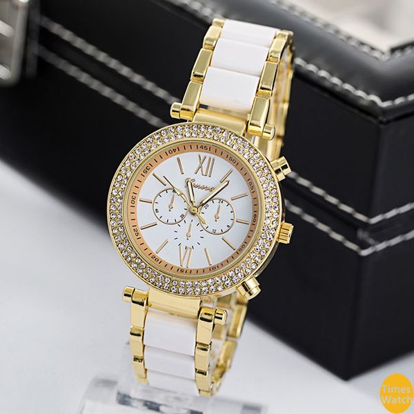 Livraison Gratuite Femme Genève Diamant Montres Femmes Robe Montres Or Rose Cadran Romain Quartz Cadeau De Noël Heures qualité standard Classique M