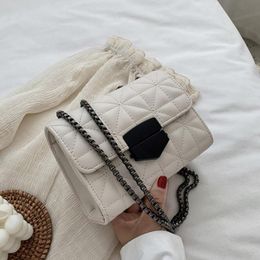 Vrouwelijke dame rooster pu lederen crossbody tassen voor vrouwen 2021 schouder messenger bag dames hand sling luxe handtassen ontwerper