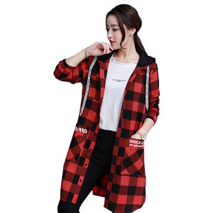 Mujer primavera otoño cortavientos 2018 nueva chaqueta de celosía negra roja manga larga suelta con capucha de un solo pecho moda caliente ZTT48