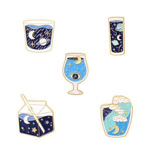 Broches de modelo de taza de leche de cristal con mapa estelar para mujer, alfileres de solapa esmaltados de aleación con ondas de planeta y Luna, mochila europea para mujer, insignia para ropa Br2900