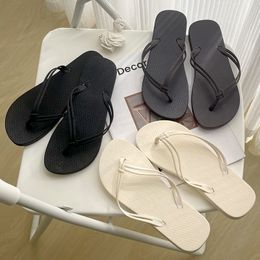 Vrouwelijke slijtage yyds flops zomer flip casual non slip bad sandalen strandschoenen modeparen clip aan boord