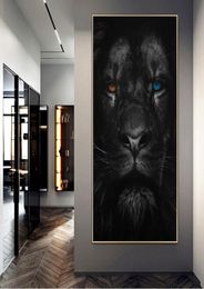 Lion féroce avec des affiches d'orange et des yeux bleus et imprimés Toile peintures Mur Art Pictures pour le salon Décoration de la maison CUA6752527
