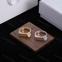 Feshion Band Ring pour Femmes Designer Celebrity Anneaux Argent Hommes Or Biggie Bijoux Lettre De Luxe Fiançailles Amour Anneaux V Vintage avec Boîte