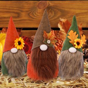 Récolte festive Décorations de Thanksgiving Gnomes Figurine de poupée naine elfe en peluche avec des feuilles d'érable d'automne Articles de fête PHJK2209