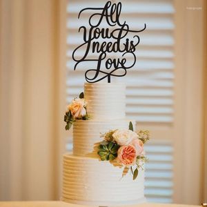 Fournitures de fête tout ce dont vous avez besoin est amour gâteau de mariage Topper miroir or acrylique pour la décoration