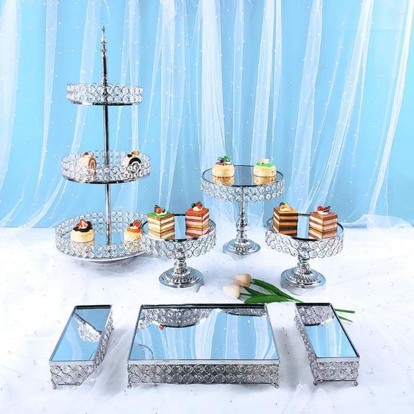 Fournitures festives Gold et argent 7pcs Crystal Metal Cake Stands installé avec des cupcakes miroir en acrylique Base de desserts décorés pour la fête de mariage