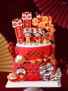 Feestelijke benodigdheden Jaar Baking Cake Topper Lion Dance Koi Boy Girl Doll Decoration 2023 Jaar Rood en Gold Happy Birthday