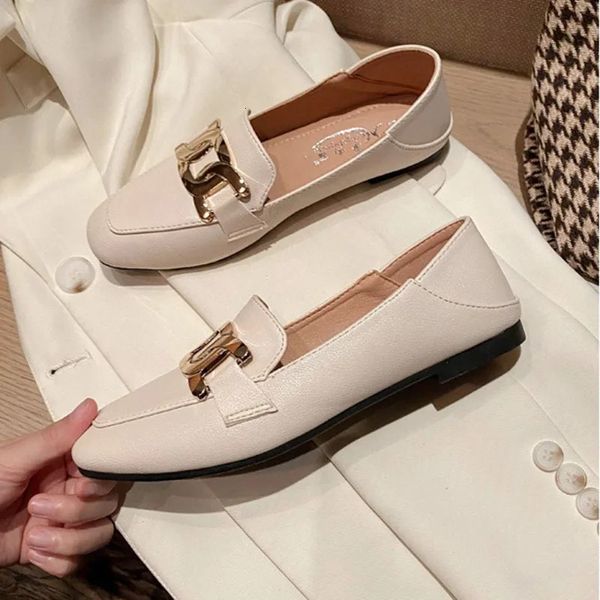 Fétiche femmes rétro concepteur en cuir souple été appartements simples femmes mocassins bout carré dame métal extérieur noir chaussures 240328