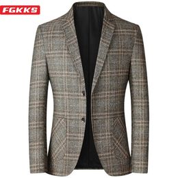 FGKKS Spring Autumn Blazers Men Slim Fit British Plaid Formal Suit Jack Party Bruiloft Business Casual Male 240407