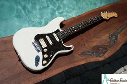FGN NST11RAL Neo Classic Stratocaster - Corps Alder/Vintage White - Guitare électrique MIJ