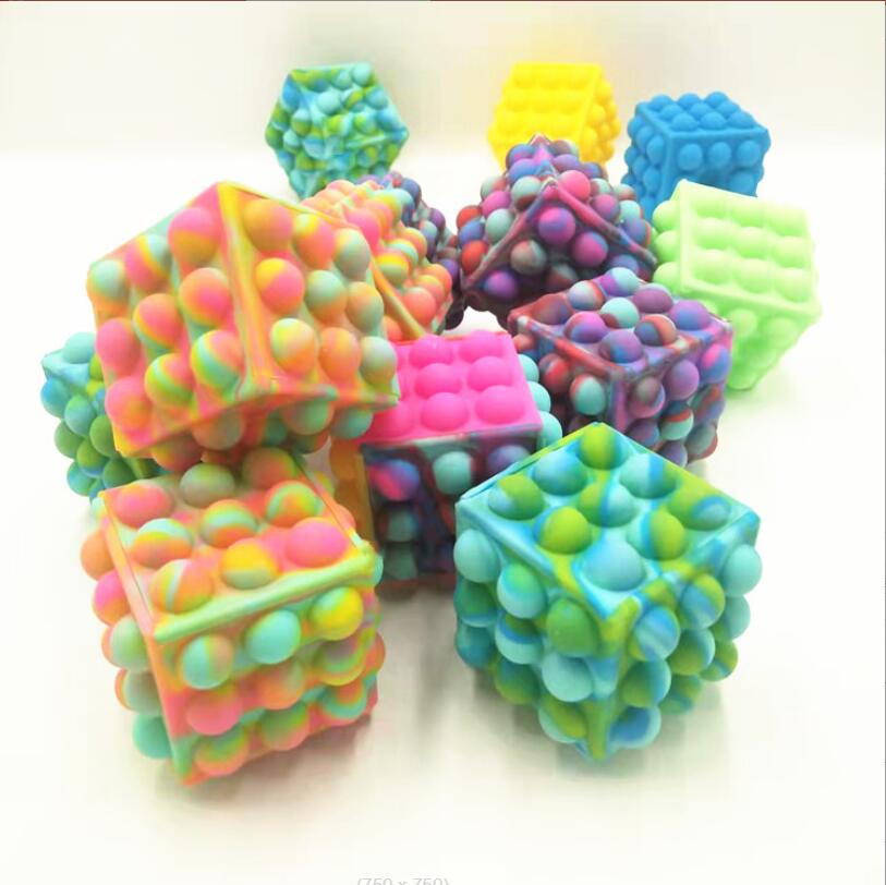 Fidget Brinquedos Bubble Vent Square 3D Descompression Squeeze Squares Squishy Simples Dimple Game Toy Sensory para Autism Necessidades Especiais Stress 7cm
