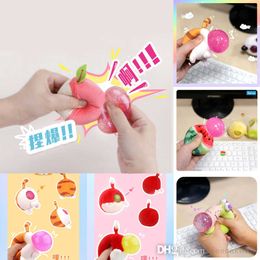 Fidget Toys Funny Squishy Plush Bolas de descompresión Animal Fruit Vent Ball Blind Bag Doll Student Pinch Music Toy Regalo para niños