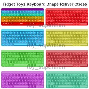 Fidget Toys Diseño de teclado Pop Bubble Sensory Rainbow Silicona Alivio del estrés Juguete de descompresión para necesidades especiales Niños Adultos