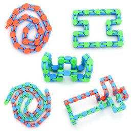 Fidget Toys Wacky Tracks Bicycle Chain Track 24 Knoop Roteer anti Stress speelgoed Sneezing Sensory Figet 240410