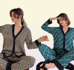 Fiklyc Women039s Pyjama Set V-hals Ontwerp Luxe Kruis Letter Print Nachtkleding Zijdeachtige Huiskleding Nachtkleding Satijnen Pyjama S3016904