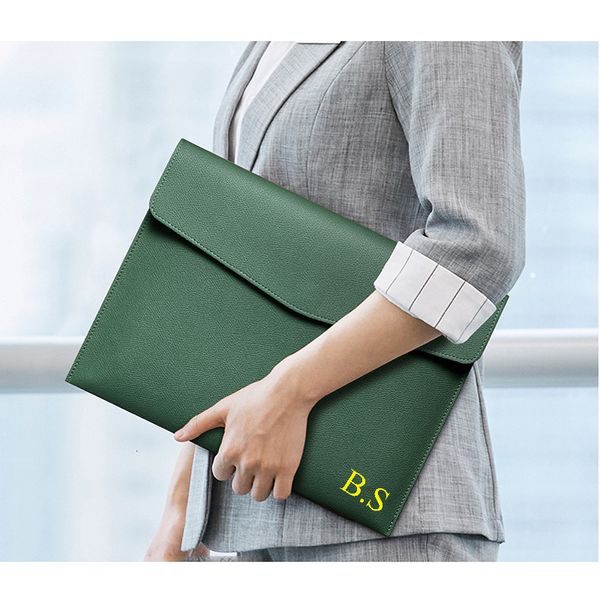 Fournitures de classement Personnalisez le nom des documents de bureau multifonctions A4 File Pouch Pu Saffiano Leather Envelope Bag Business Conference Clutch 230804