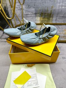 Filo Lolita Chaussures Ballet en cuir noir Plats à crampons en caoutchouc en relief Sandales Sandales 35-42 avec boîte jaune