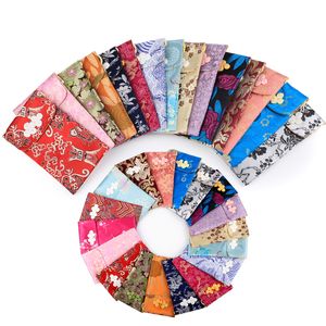 Fijne Chinese Button Silk Brocade Gift Bag met Hals Touw Sieraden Verpakking Pouch Bril Opbergzakken Dames Universele Mobiele Telefoon Portemonnee