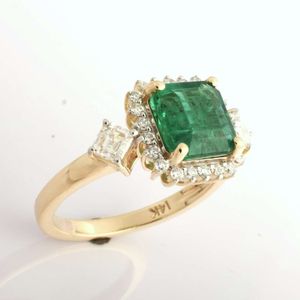 Fijne gouden sieraden gouden ring met natuurlijke handgemaakte gesneden smaragd gemald edelsteen sieraden ontwerp 14k gele gouden ring