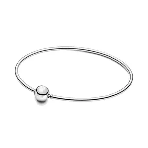 Verfijnde sieraden Authentieke 925 Sterling Silver Bead Fit Pandora Charm Armbanden Strakke en slanke Bangle Armbanden Safety Chain Hanger DIY kralen